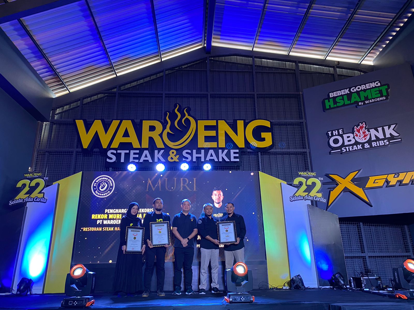 Waroeng Steak & Shake Raih Rekor MURI Sebagai Restoran Steak Halal Dengan Cabang Terbanyak